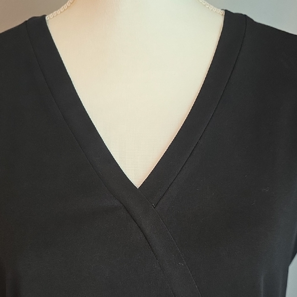 Liz Claiborne Black Blouse Size Large - Picture 2 of 7